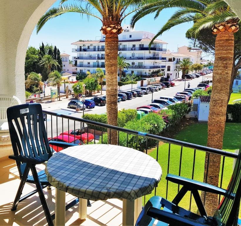 Edificio Verdemar - Stunning 1 Bed Apartment With Pool & Sea Views نيرخا المظهر الخارجي الصورة