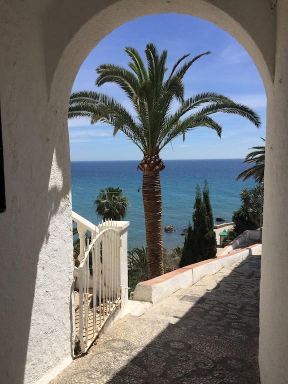 Edificio Verdemar - Stunning 1 Bed Apartment With Pool & Sea Views نيرخا المظهر الخارجي الصورة