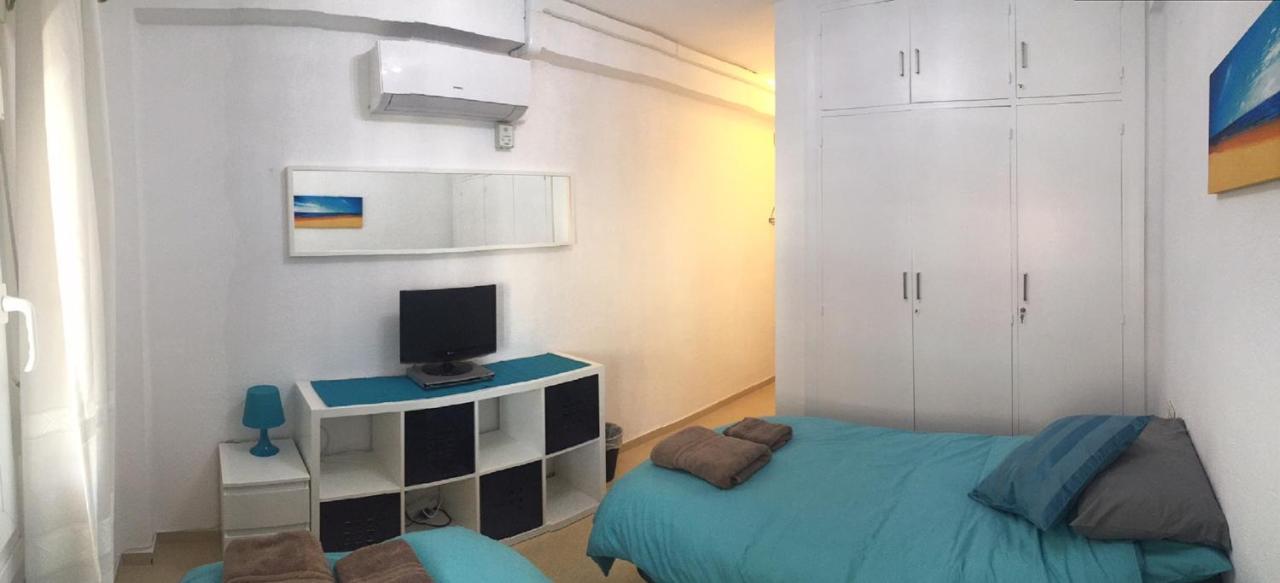 Edificio Verdemar - Stunning 1 Bed Apartment With Pool & Sea Views نيرخا المظهر الخارجي الصورة